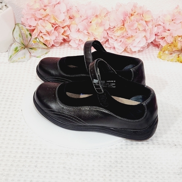 DREW Rose Mary Jane Leather Comfort Orthopedic Diabetic Shoe Women's 10 WW - Picture 2 of 10